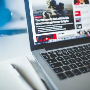 Mengenali Informasi Publik yang Akurat di Tengah Arus Berita